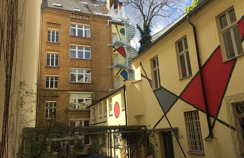 Friedrichshain-Kreuzberg Apartment | heartbeats loft in Kreuzberg