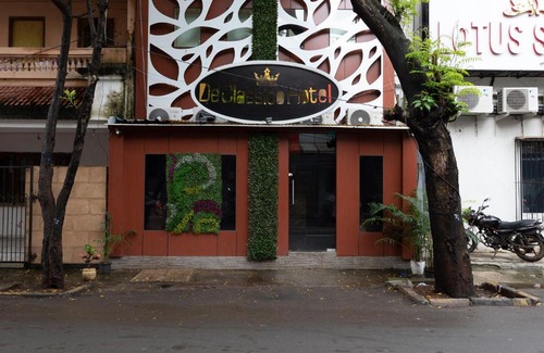 Andheri West Hotel | De Classico Hotel Mhada