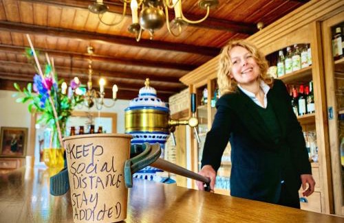 Giethoorn Hotel | De Dames Van De Jonge Hotel Restaurant