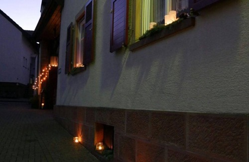 Ilbesheim Bed & Breakfast | Double room "Rittersberg" - Weingut Gästehaus Hechtmann