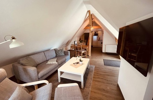 Born auf dem Darss Apartment | De l?tte Leive - sunny roof terrace, dogs allowed, close to the Bodden, Baltic Sea 6km away, WLAN