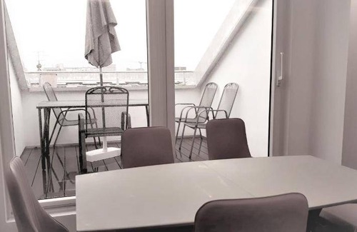 Ludwigsvorstadt-Kliniken Apartment | 120 m² Apartment ∙ 3 bedrooms ∙ 6 guests