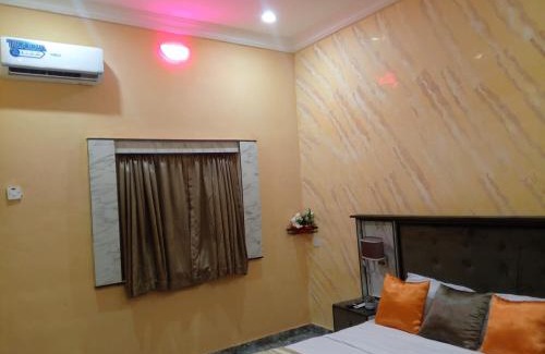 Ota Hotel | De-Manna Ota