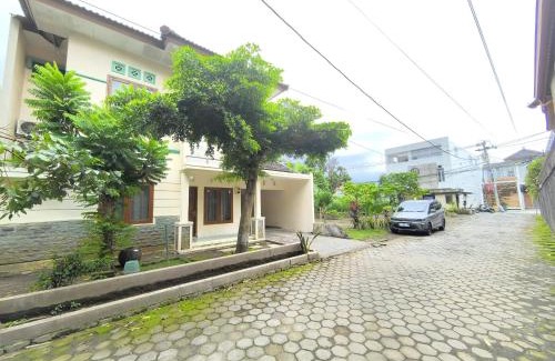 Mlati House | De Monjali Homestay Jogja