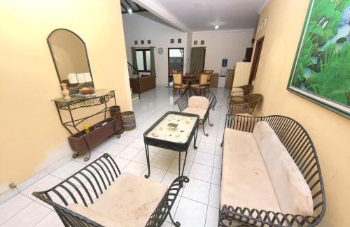 Mlati House | De Monjali Homestay Jogja