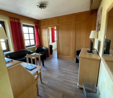 Neukirchen bei Sulzbach-Rosenberg Hotel | Landhotel Neukirchner Hof