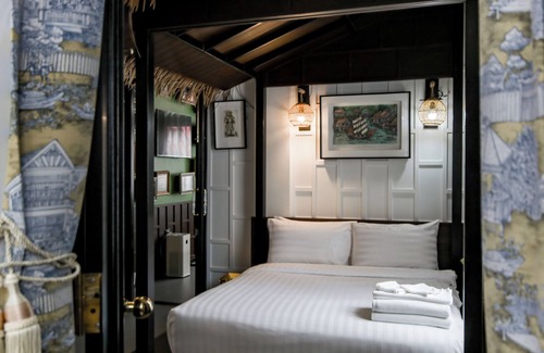Bang Khun Phrom Hotel | De Phanakron Boutique Hotel