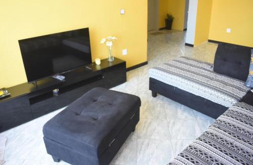 Santa Cruz Apartment | De Pina Apartments