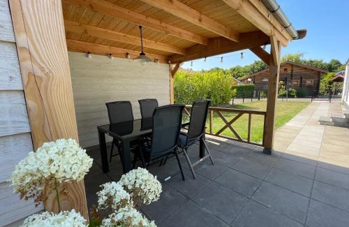 Sint-Annaland Resort | De Roos chalet 174