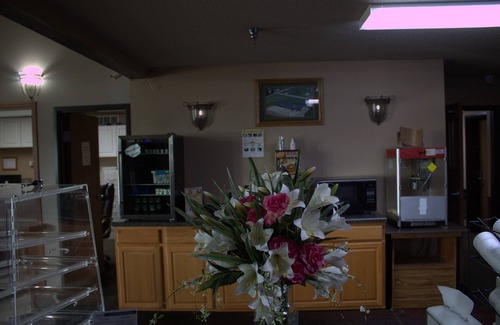 De Smet Hotel | De Smet Super Deluxe Inn and Suites