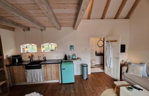Roodeschool Cabin | De Strandkorf