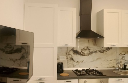 Quarto dei Mille Apartment | Dea Luxury studied Mare&gaslini WI-FI Fast