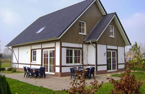 Susteren House | Dealenbroeck 14 by Interhome