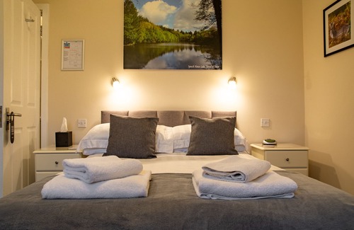 Lydney Bed & Breakfast | Deanfield Bed and Breakfast