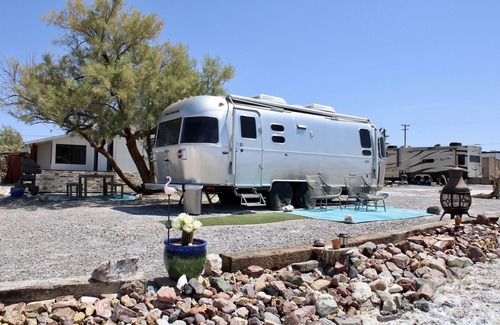 Tecopa House | Death Valley Hot Springs Airstream