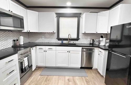 Decatur House | Decatur's Charming Bungalow Oasis