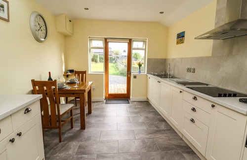 York Cottage | DECCA COTTAGE NIDD GRANGE, romantic, with a garden in York