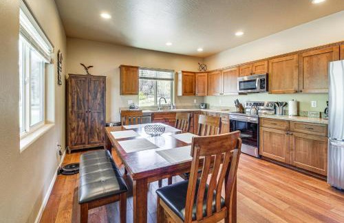 Clay Springs House | Deck and ATV Trail Access Quiet Cabin in Show Low