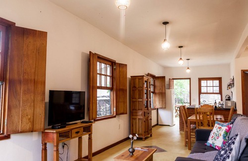 Tiradentes House | Deck House - Mountain View - Garage 2 cars nearby. Center - Barbecue Area
