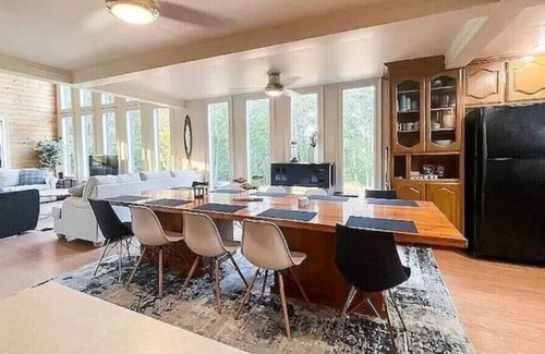 Park Hill House | Decked Out at Lake Tenkiller - 6 beds, 4 bedroomsn
