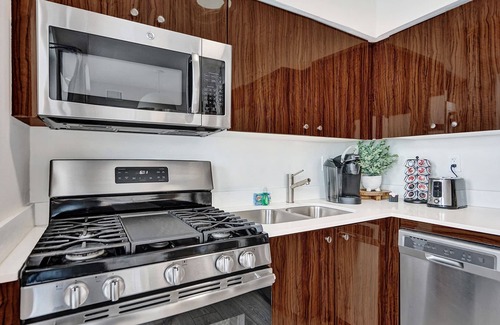 West Avenue Apartment | DECO Suite 1BD/1BA Miami Beach Lincoln Suite