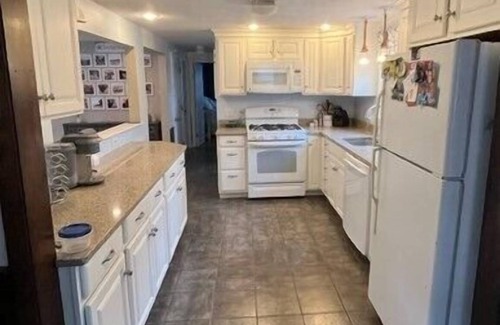 Harwich House | Deeded access to Long Pond! Dog friendly!