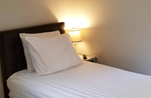 Chelan Hotel | Deep Water Inn