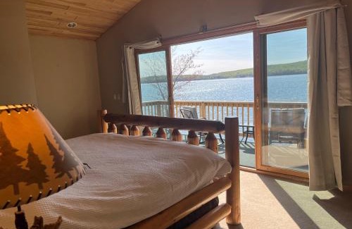 Stambaugh House | Deepwater Lodge Chicaugon Lake!