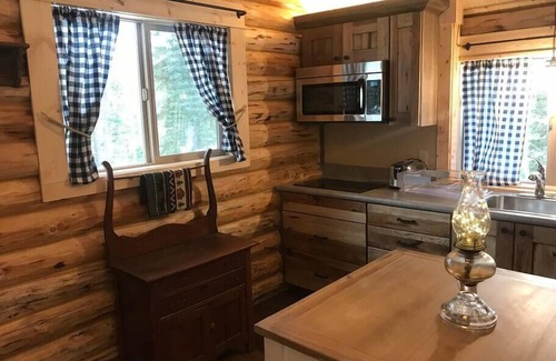Kila Cabin | Deer Cabin at Cross WM Ranch - AC/Laundry included