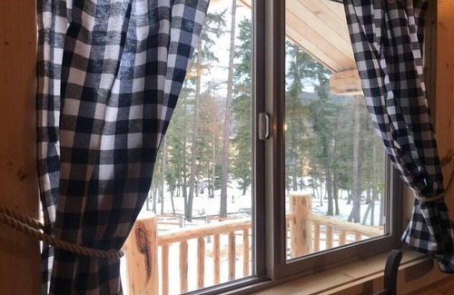Kila Cabin | Deer Cabin at Cross WM Ranch - AC/Laundry included