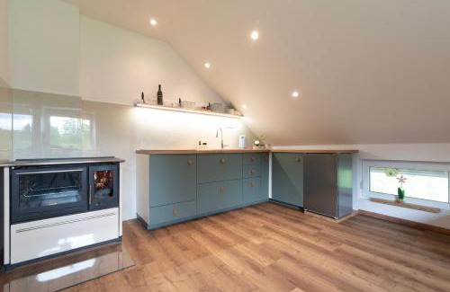 Hrib pri Hinjah Apartment | Deer Land Photo Apartment