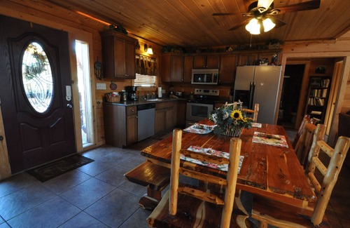Branson Cedars Cabin | Deer Run Cabin - Private Hot tub, Loft/Game Room, 1 Mile to Thunder Ridge