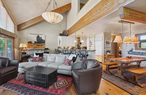 Deer Valley House | Deer Valley 4BR Ski Retreat, Private Hot Tub