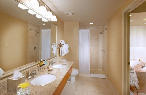 Southeast Calgary Hotel | Deerfoot Inn & Casino