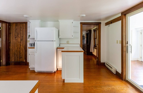 Orrtanna House | Deerwood Estates ~ 2 Homes, Sleeps 24, Perfect for Families, POND