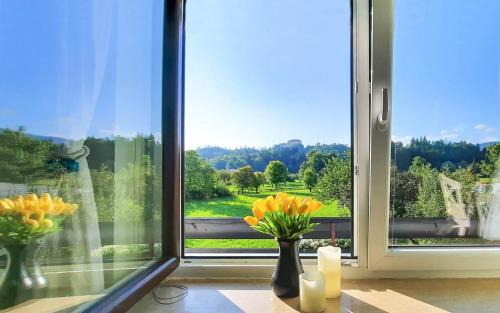Bled Apartment | Deerwood Villa-Modern cozy 2br apartment with castle view
