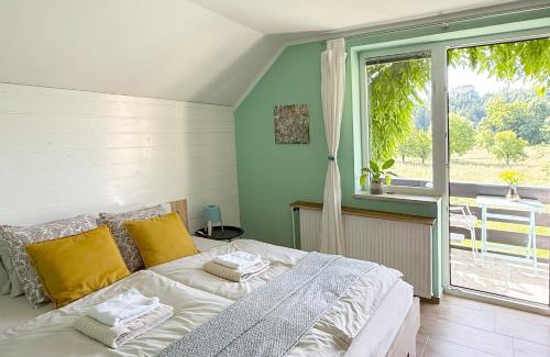 Bled Apartment | Deerwood Villa-Modern cozy 2br apartment with castle view