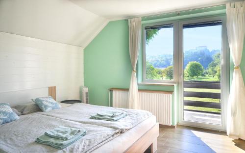 Bled Apartment | Deerwood Villa-Modern cozy 2br apartment with castle view