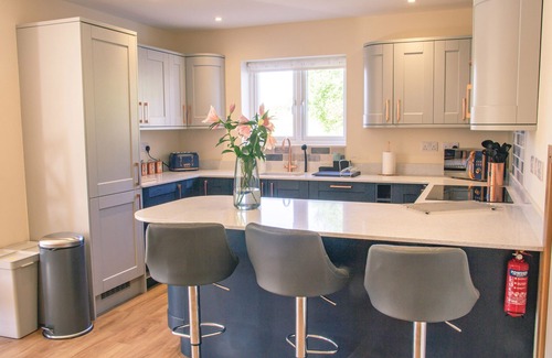 Honiton Cottage | DEFOE’S VIEW, family friendly, luxury holiday cottage in Honiton