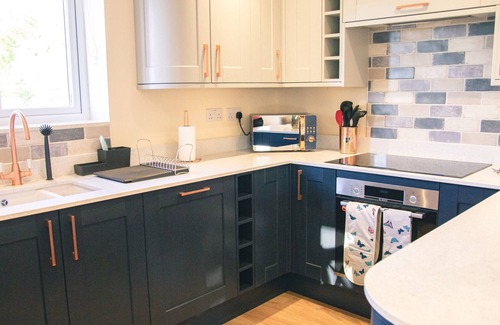 Honiton Cottage | DEFOE’S VIEW, family friendly, luxury holiday cottage in Honiton