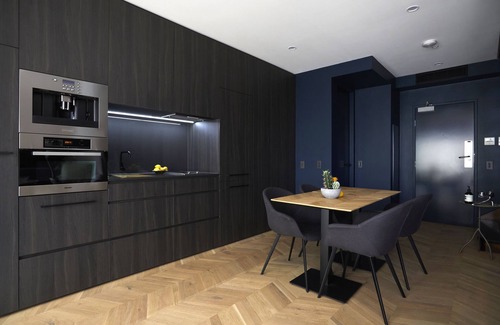 Melbourne Central Business District Apartment | Degraves Studio Apartment-hotel luxury with the comfort of home in Melbourne CBD