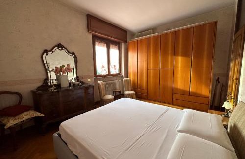 Musocco Apartment | DeHomes - Two bedrooms, terrace, Wi-Fi, Tram to Centre & Rho Fiera