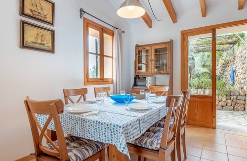 Deia House | Deia semi-detached house .Sunny location near paths to the sea or the village.
