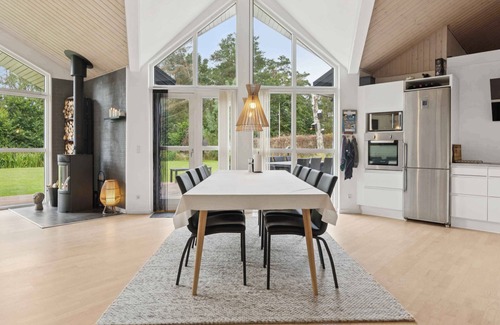 Helberskov Strand House | Dejligt sommerhus i Helberskov