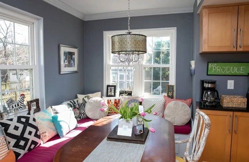 Del Ray House | Del Ray Designer Home walk to Shops, Cafes, Fun