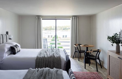 Ocean Point Hotel | Delight in Ocean Breezes from Spacious Room Near Grimes Cove Beach | with Pool