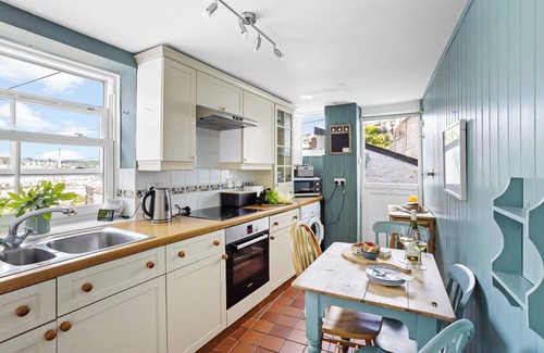 Polruan Cottage | Delightful 2 bed character cottage in Polruan with river views.