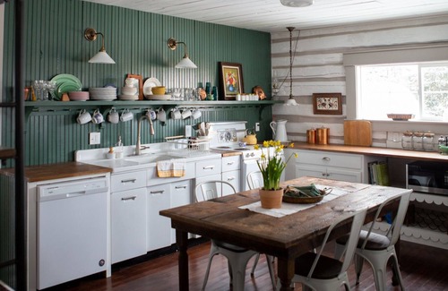 Alder Cottage | Delightful Cottage near Virginia City - Inspired Get-Away with Artist Studio