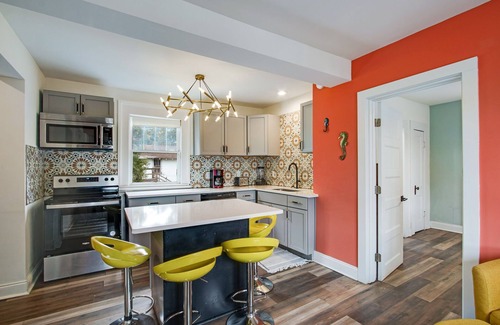 South Pensacola House | Delightful Dog-Friendly Cottage | Downtown Pensacola | My Beach Getaways