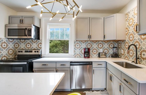 South Pensacola House | Delightful Dog-Friendly Cottage | Downtown Pensacola | My Beach Getaways